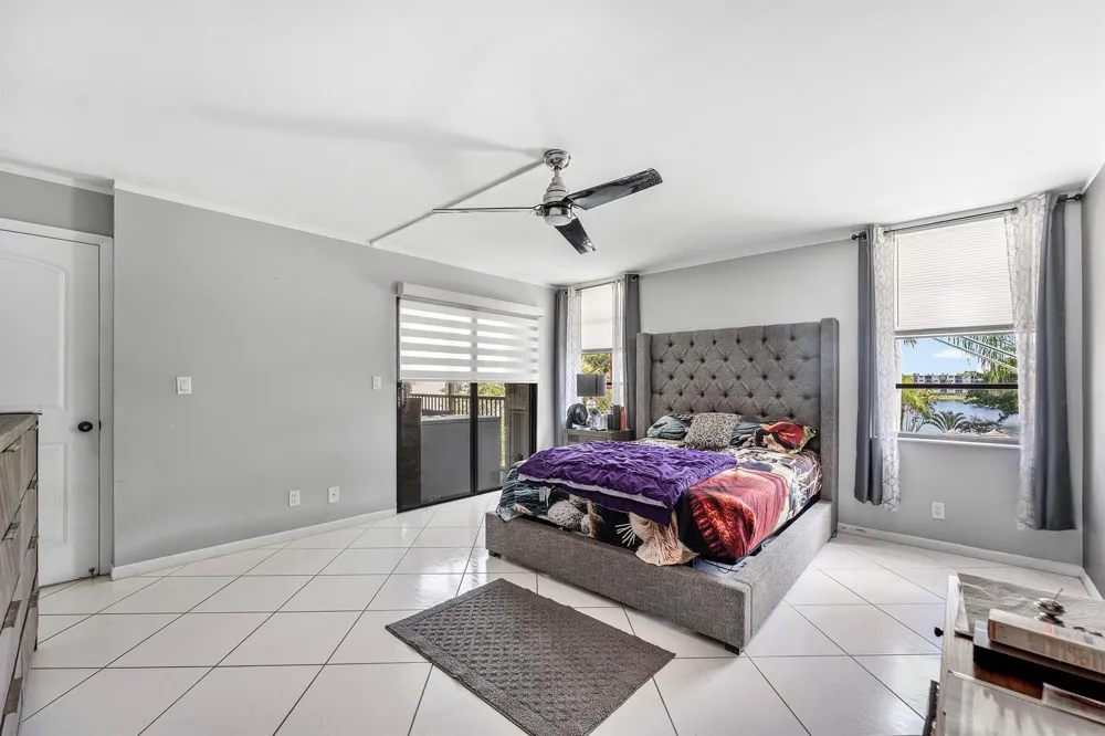 2205 S CYPRESS BEND DRIVE #302 Pompano Beach, FL 33069