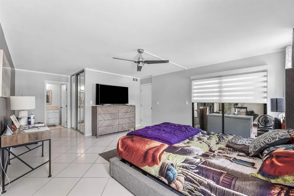 2205 S CYPRESS BEND DRIVE #302 Pompano Beach, FL 33069