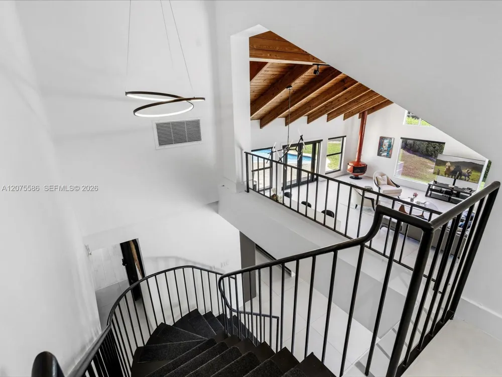 343 Centre Is Golden Beach, FL 33160