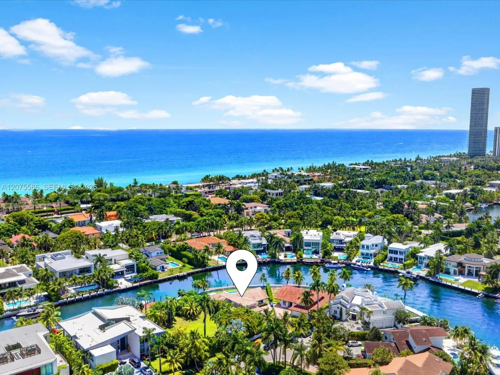 343 Centre Is Golden Beach, FL 33160