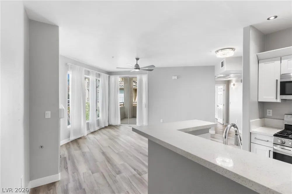 7163 S Durango Drive #210 Las Vegas, NV 89113