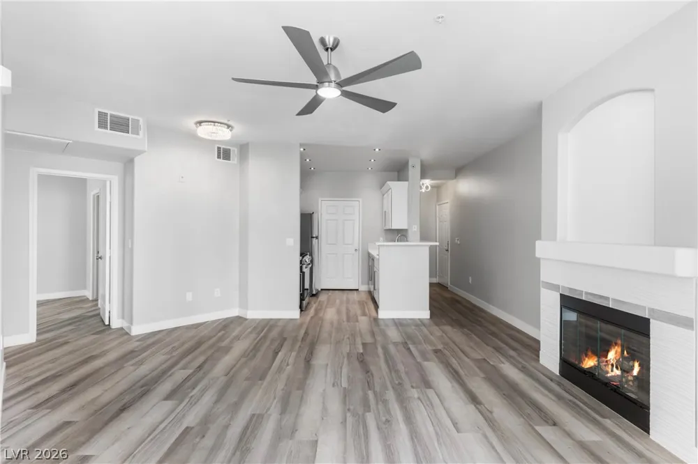 7163 S Durango Drive #210 Las Vegas, NV 89113