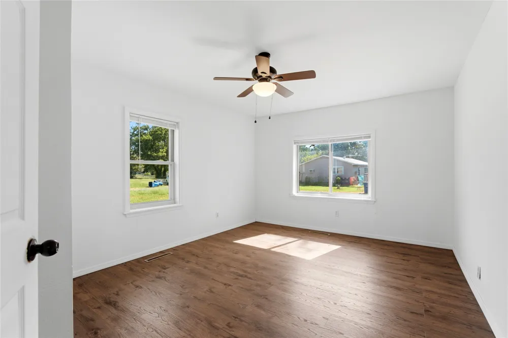 303 S Gray Place Chouteau, OK 74337
