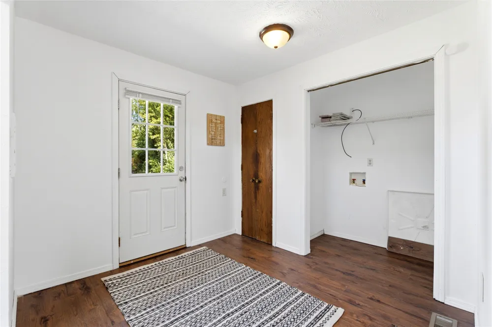 303 S Gray Place Chouteau, OK 74337