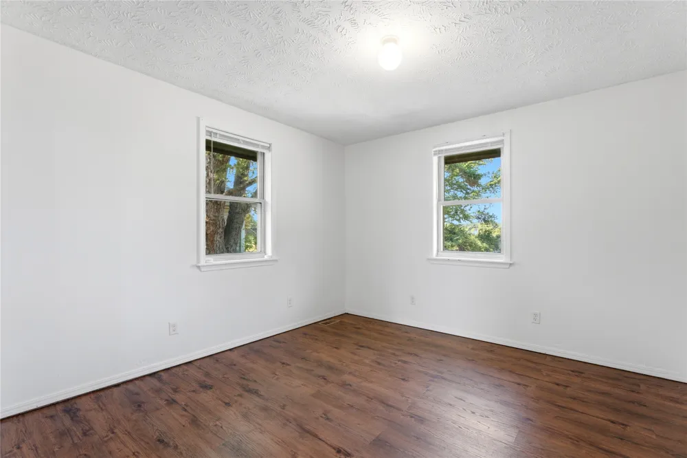 303 S Gray Place Chouteau, OK 74337