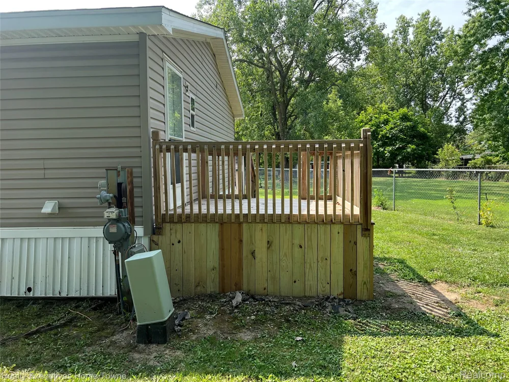 7140 Mapleview Circle W #64 Brown City City, MI 48416