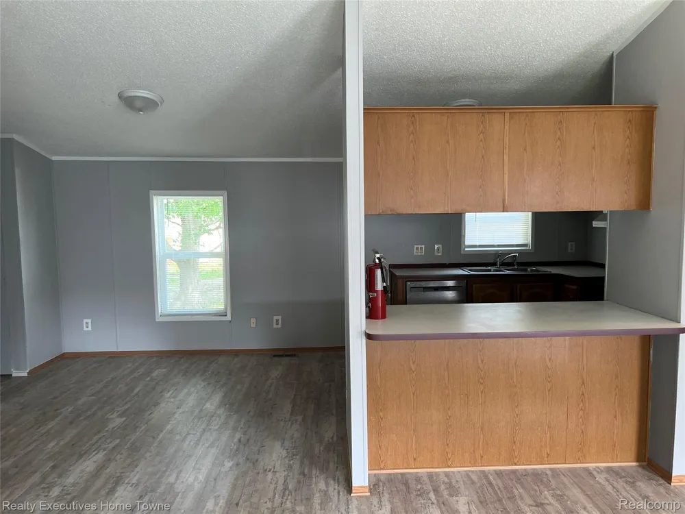 7140 Mapleview Circle W #64 Brown City City, MI 48416