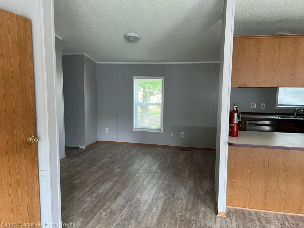 7140 Mapleview Circle W #64 Brown City City, MI 48416