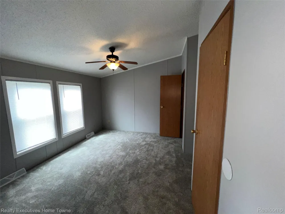 7140 Mapleview Circle W #64 Brown City City, MI 48416