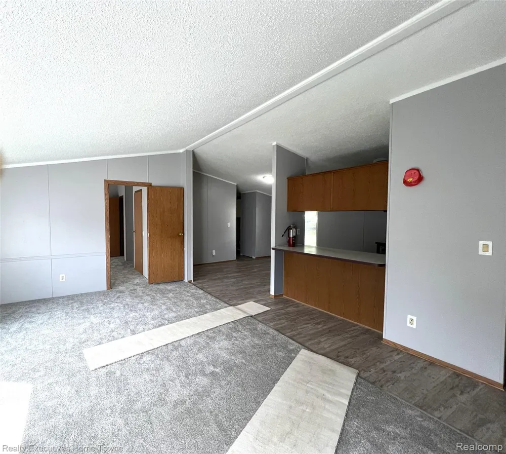 7140 Mapleview Circle W #64 Brown City City, MI 48416