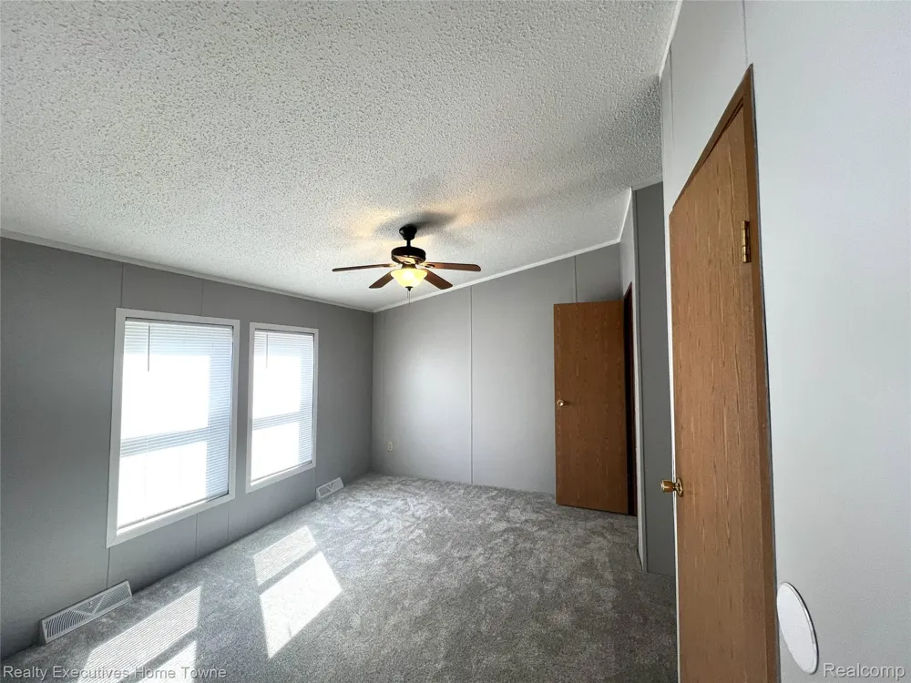 7140 Mapleview Circle W #64 Brown City City, MI 48416