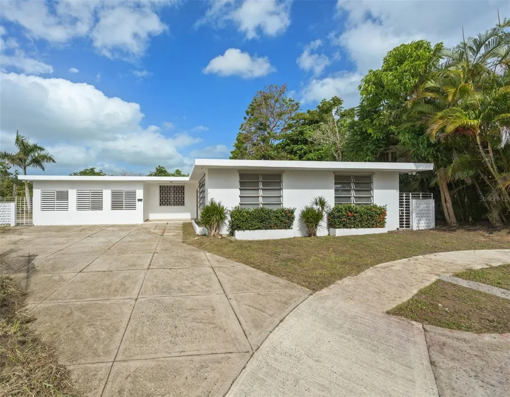 5 TOLEDO ST Caguas, PR 00725