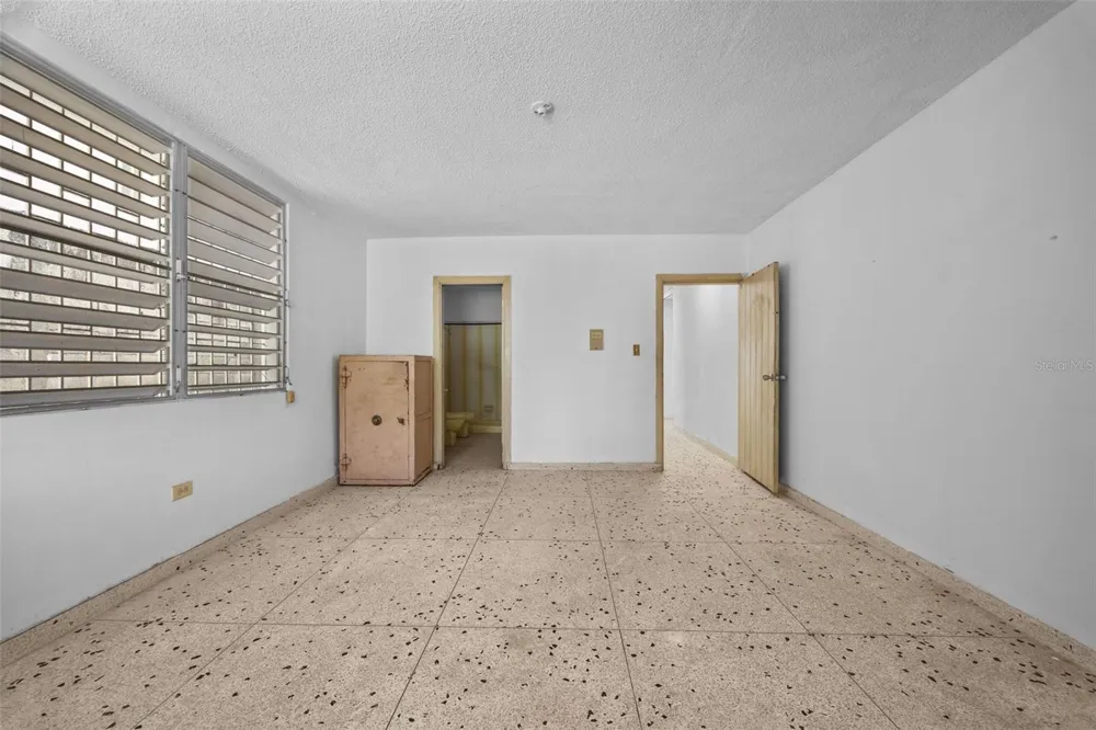 5 TOLEDO ST Caguas, PR 00725