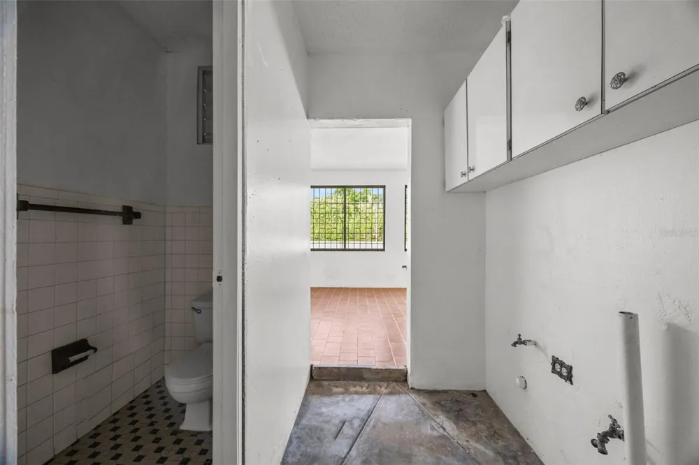 5 TOLEDO ST Caguas, PR 00725