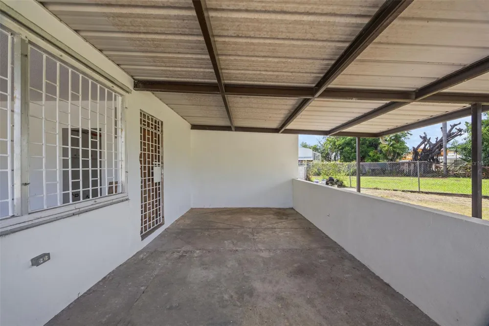 5 TOLEDO ST Caguas, PR 00725