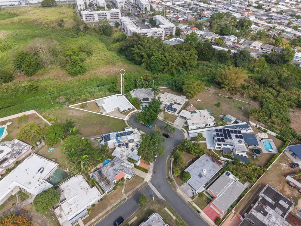 5 TOLEDO ST Caguas, PR 00725