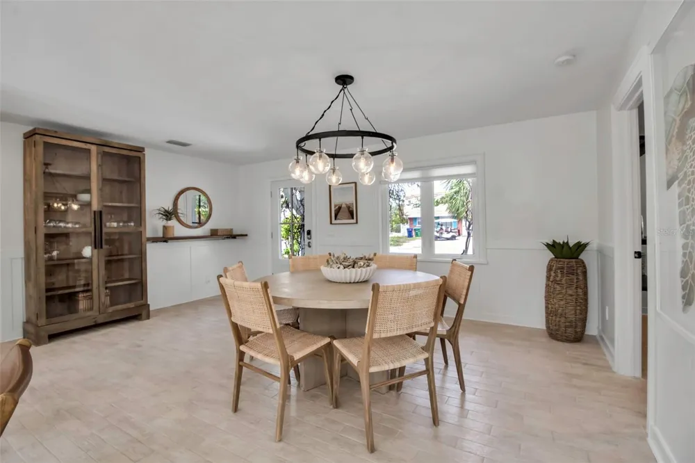 207 PEACOCK LANE Holmes Beach, FL 34217
