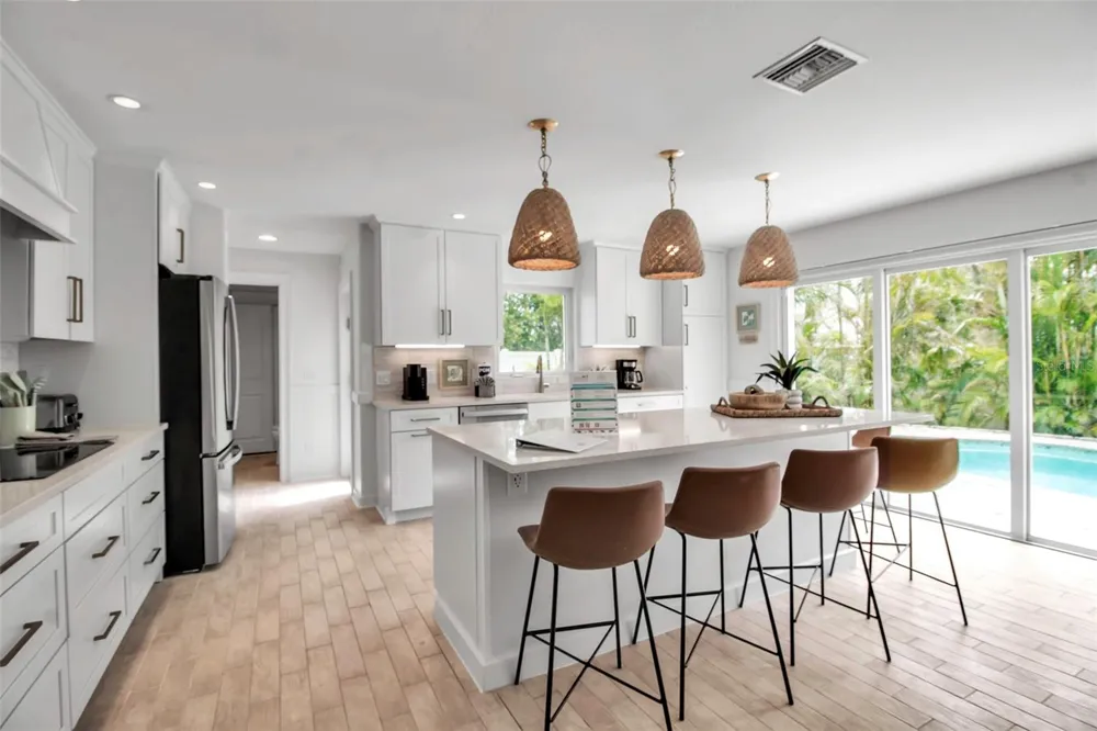 207 PEACOCK LANE Holmes Beach, FL 34217