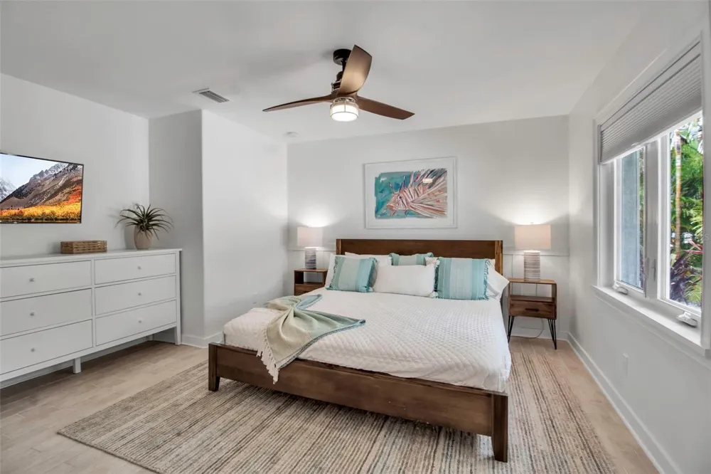 207 PEACOCK LANE Holmes Beach, FL 34217