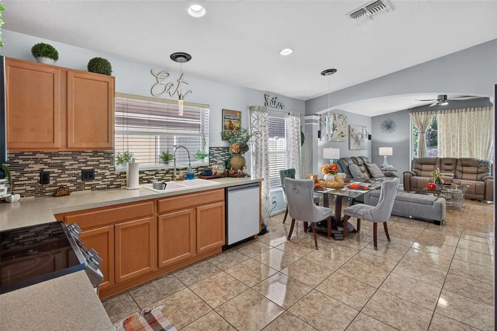 1234 HILL FLOWER DRIVE Brooksville, FL 34604