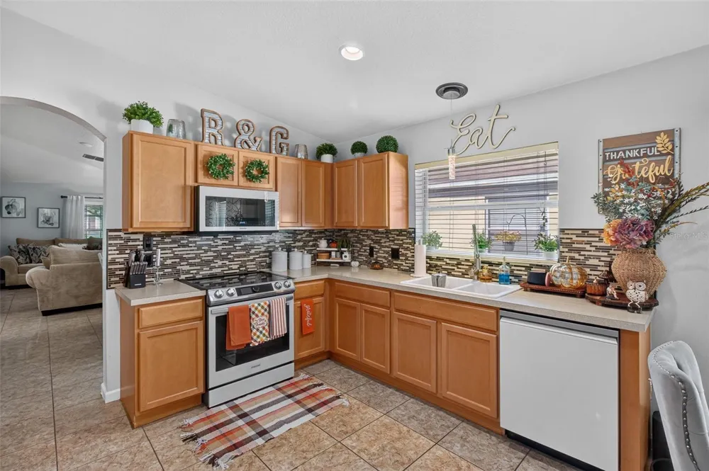 1234 HILL FLOWER DRIVE Brooksville, FL 34604