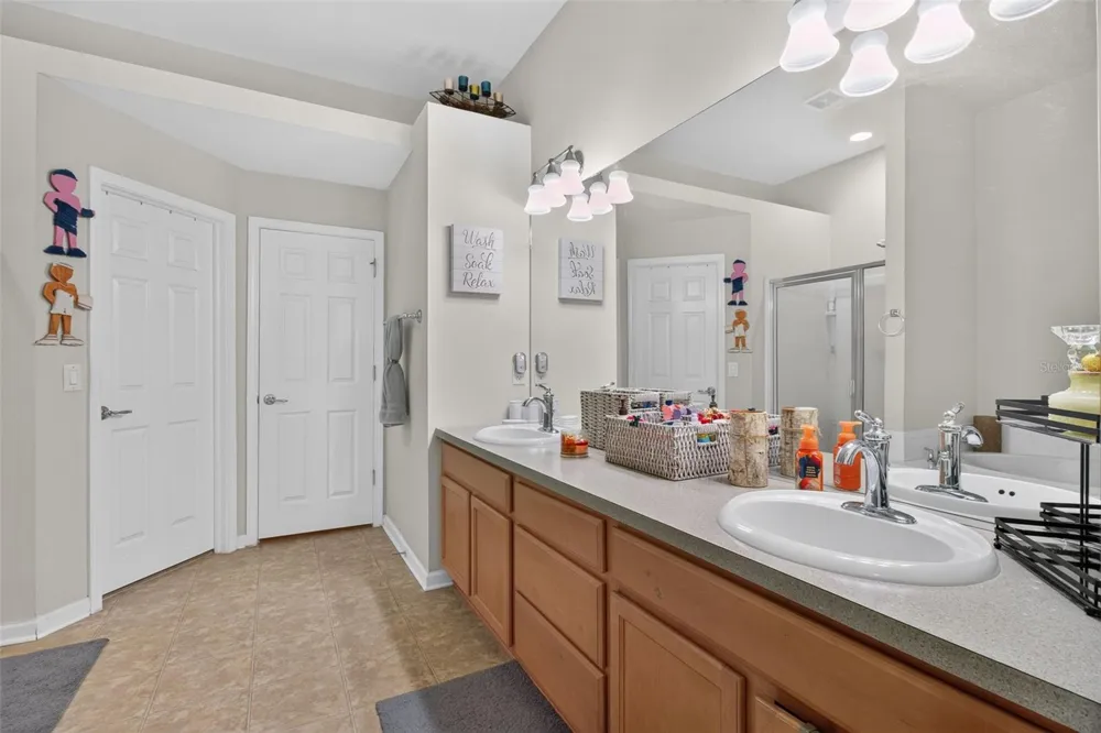1234 HILL FLOWER DRIVE Brooksville, FL 34604