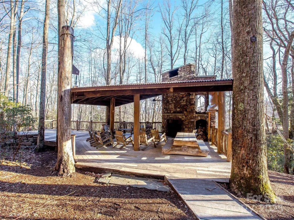 36 Slide Rock Way Fairview, NC 28730