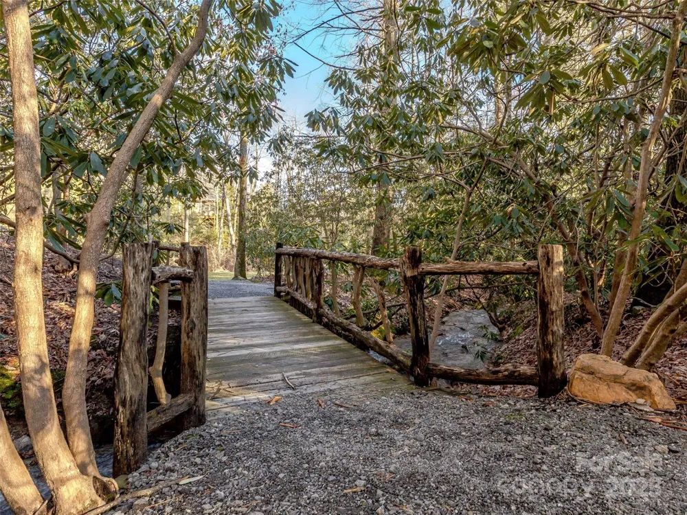36 Slide Rock Way Fairview, NC 28730