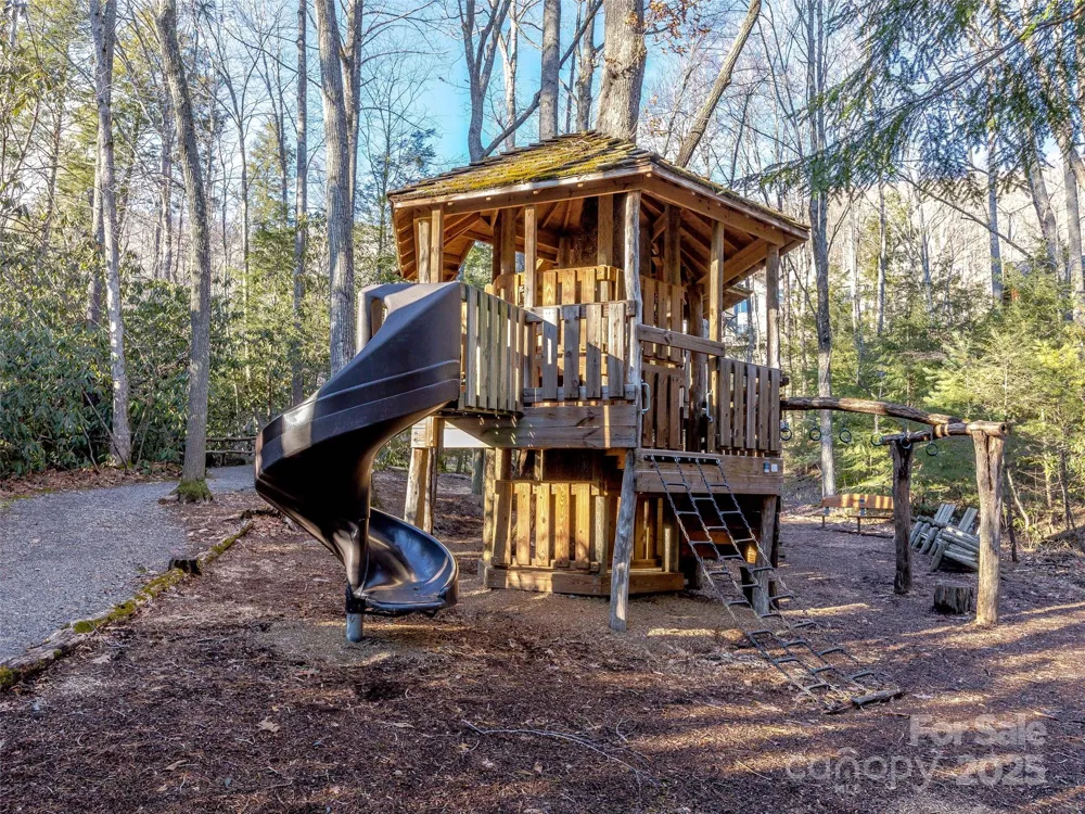 36 Slide Rock Way Fairview, NC 28730