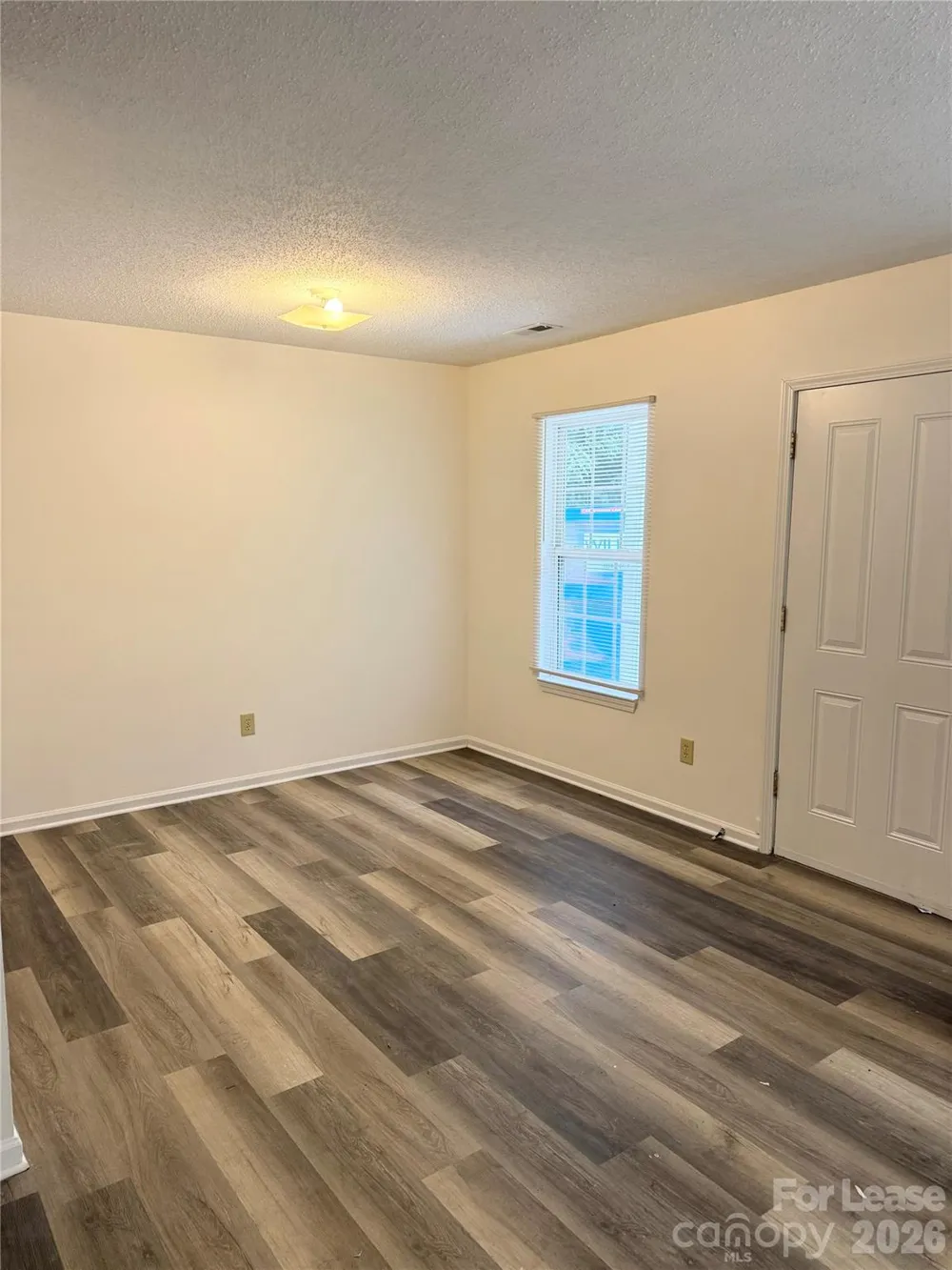 1208 W Walnut Avenue Gastonia, NC 28052