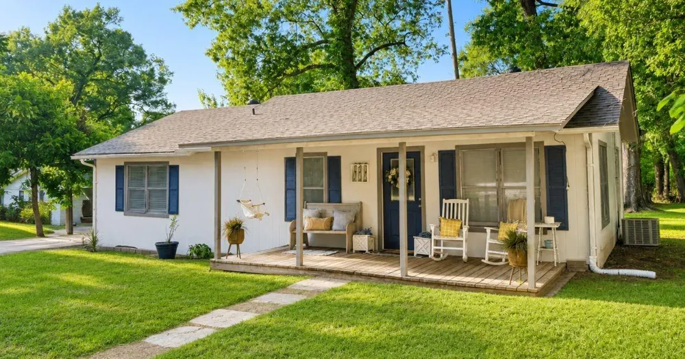 211 E Yell Street Livingston, TX 77351