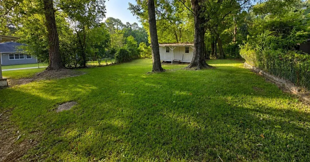 211 E Yell Street Livingston, TX 77351