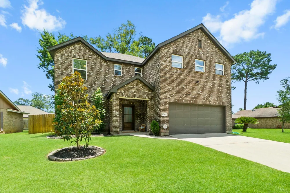 12164 Maverick Drive Willis, TX 77378