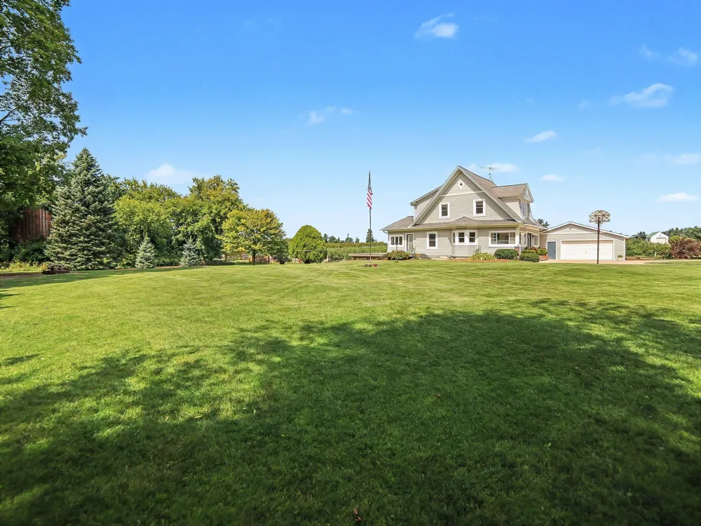 3338 W Abbey Road Hart, MI 49420