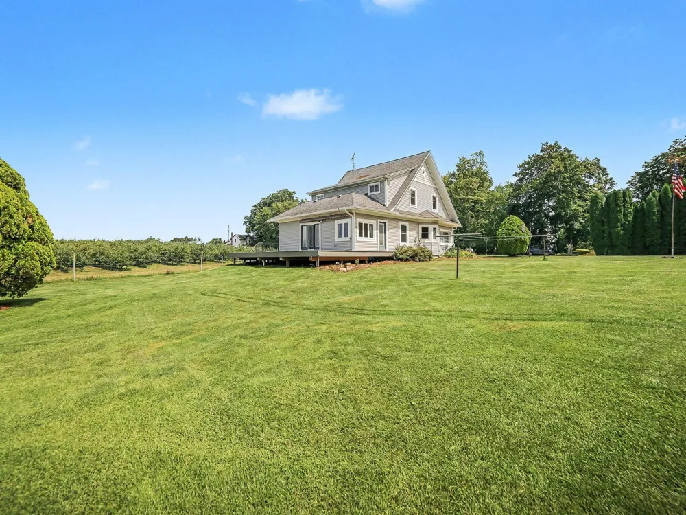 3338 W Abbey Road Hart, MI 49420