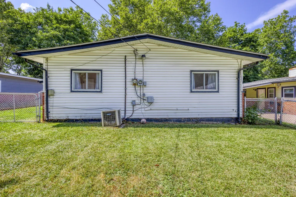 164 Westway Street Pontiac, MI 48342