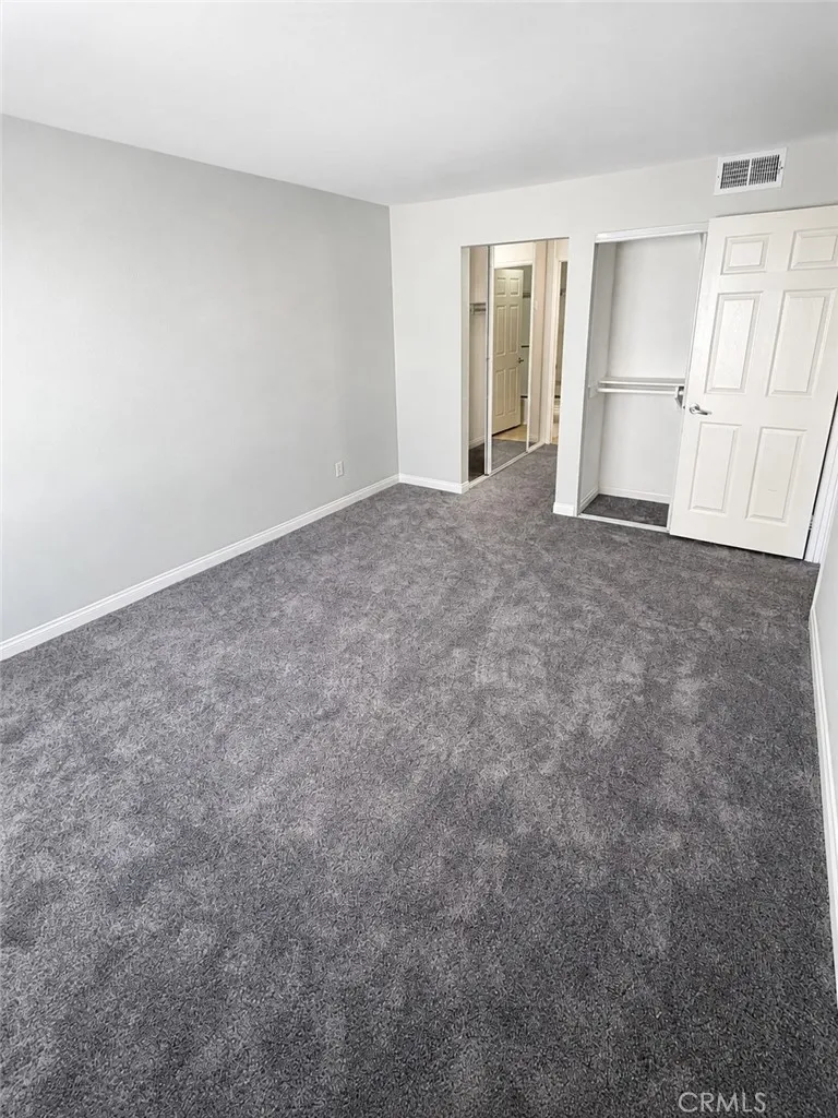 5520 Owensmouth #311 Woodland Hills, CA 91367