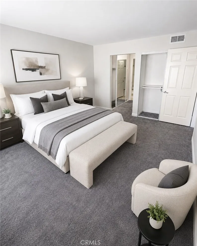 5520 Owensmouth #311 Woodland Hills, CA 91367