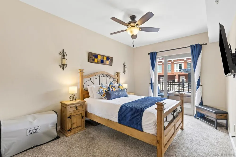 450 J St #3041 San Diego, CA 92101