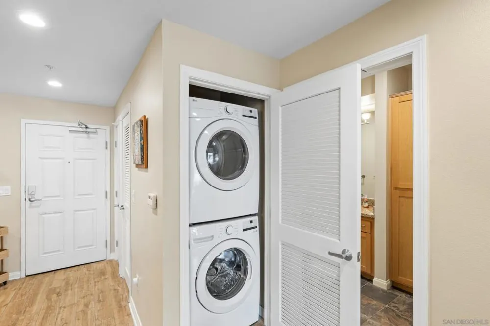 450 J St #3041 San Diego, CA 92101