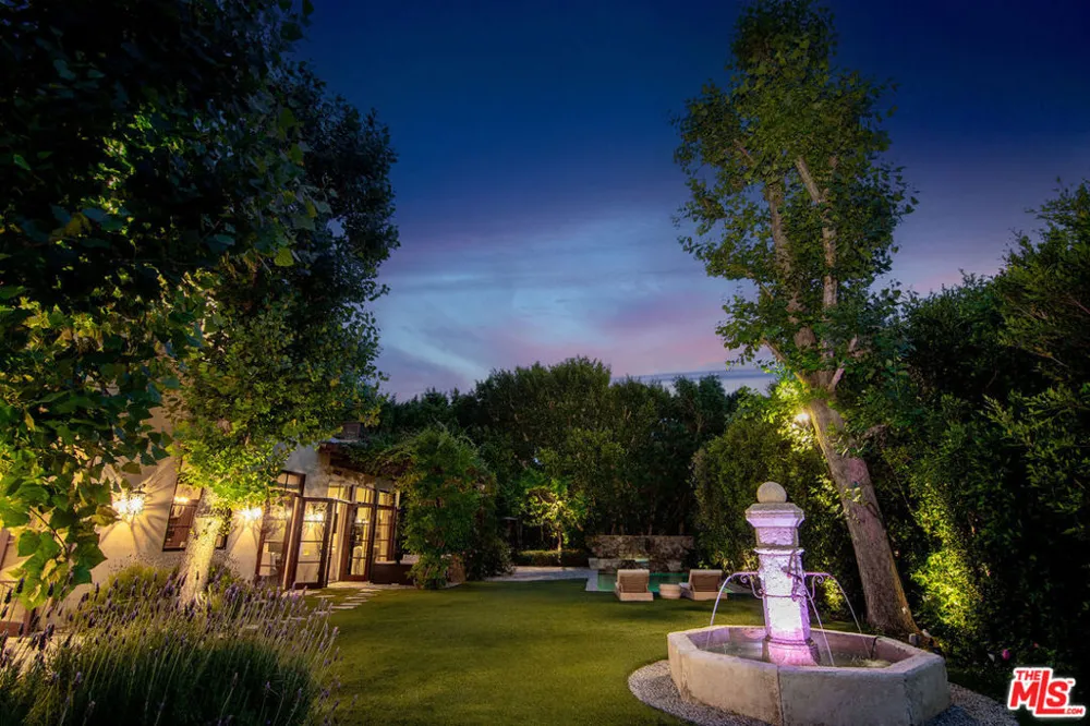 1221 Minorca Drive Pacific Palisades, CA 90272