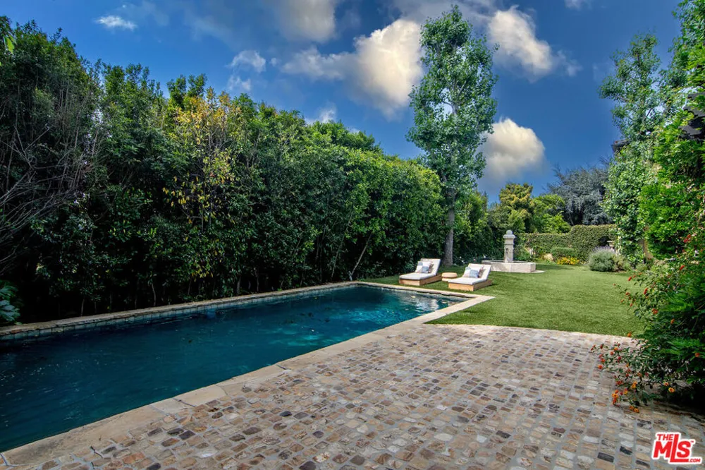 1221 Minorca Drive Pacific Palisades, CA 90272