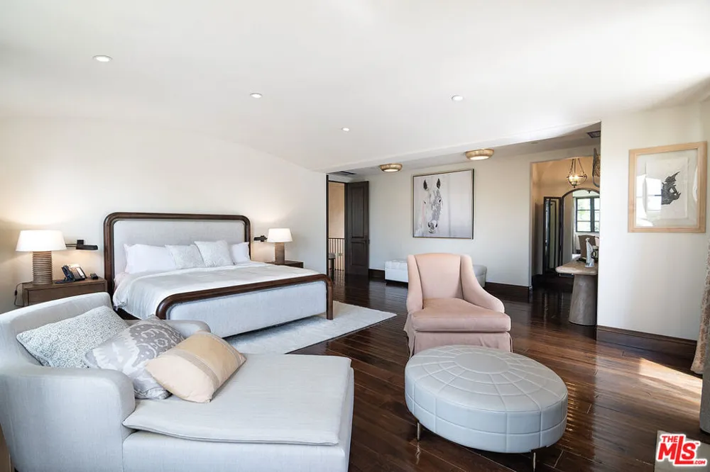 1221 Minorca Drive Pacific Palisades, CA 90272