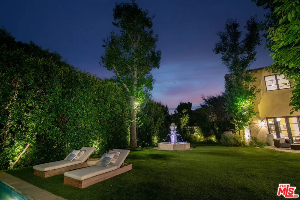 1221 Minorca Drive Pacific Palisades, CA 90272