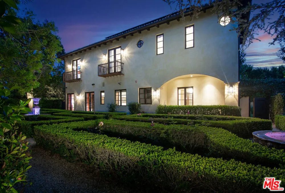 1221 Minorca Drive Pacific Palisades, CA 90272