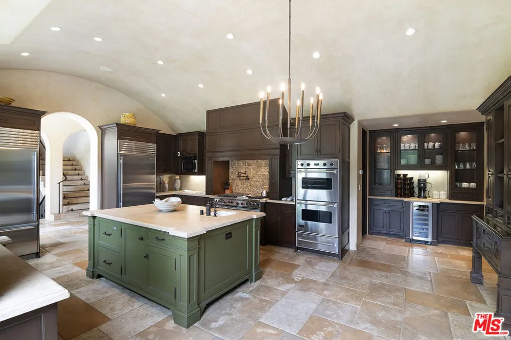 1221 Minorca Drive Pacific Palisades, CA 90272