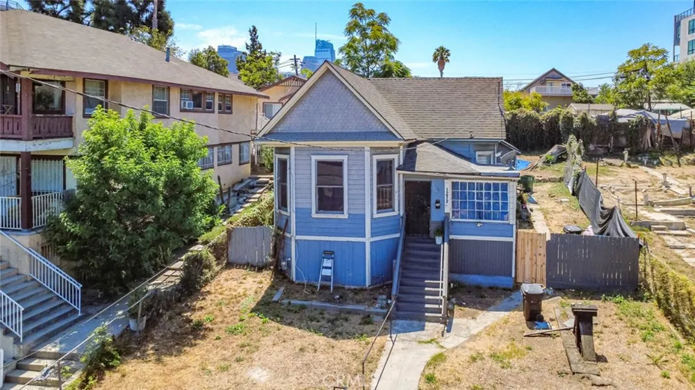 1272 West Court Street Los Angeles, CA 90026