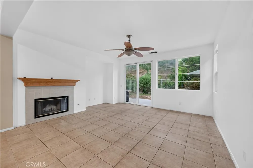 36 Via De La Valle Lake Elsinore, CA 92532