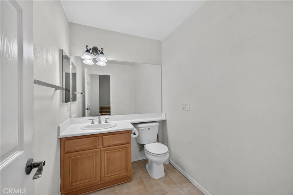 36 Via De La Valle Lake Elsinore, CA 92532