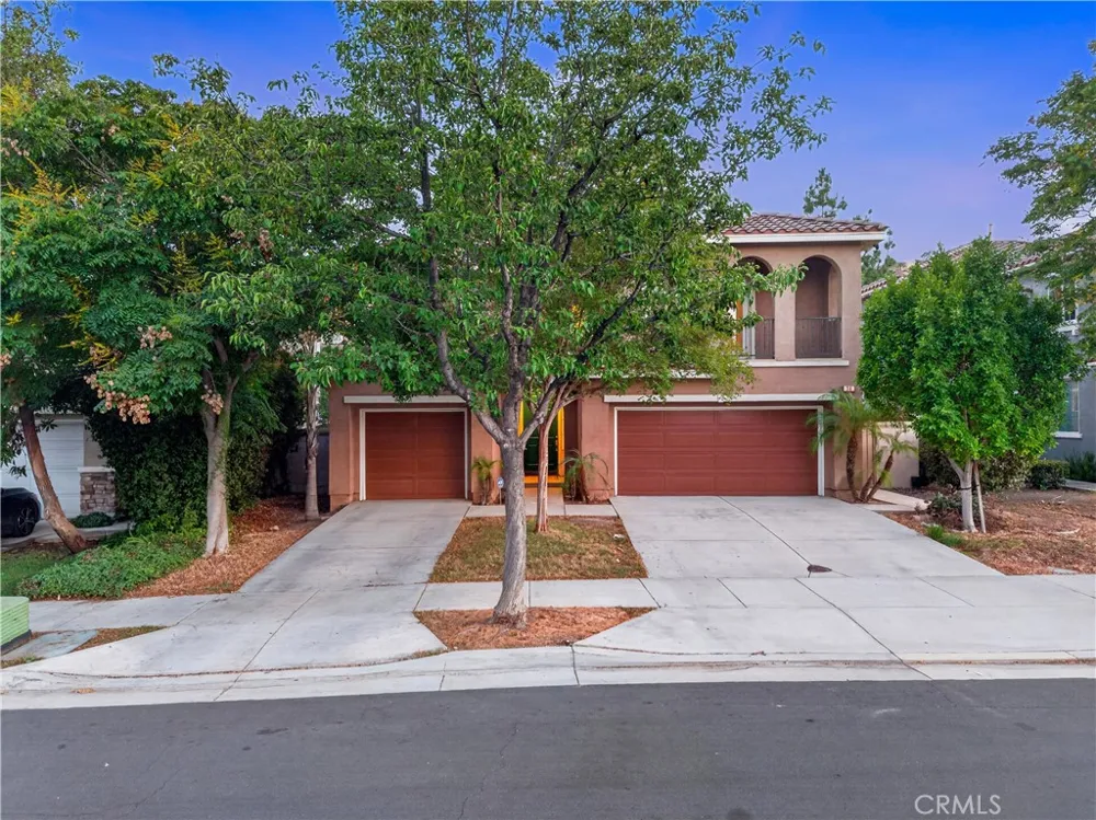 36 Via De La Valle Lake Elsinore, CA 92532